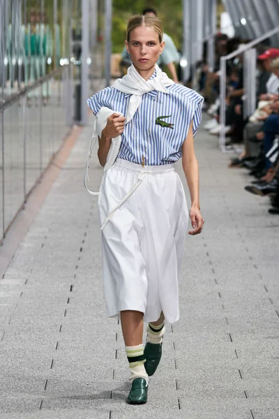 Look 29